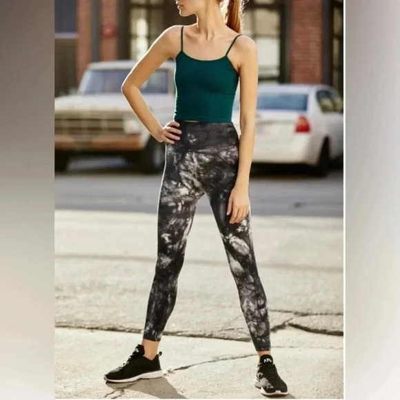 Free People Movement Seamless Tie Dye Leggings Size XS - Picture 1 of 7